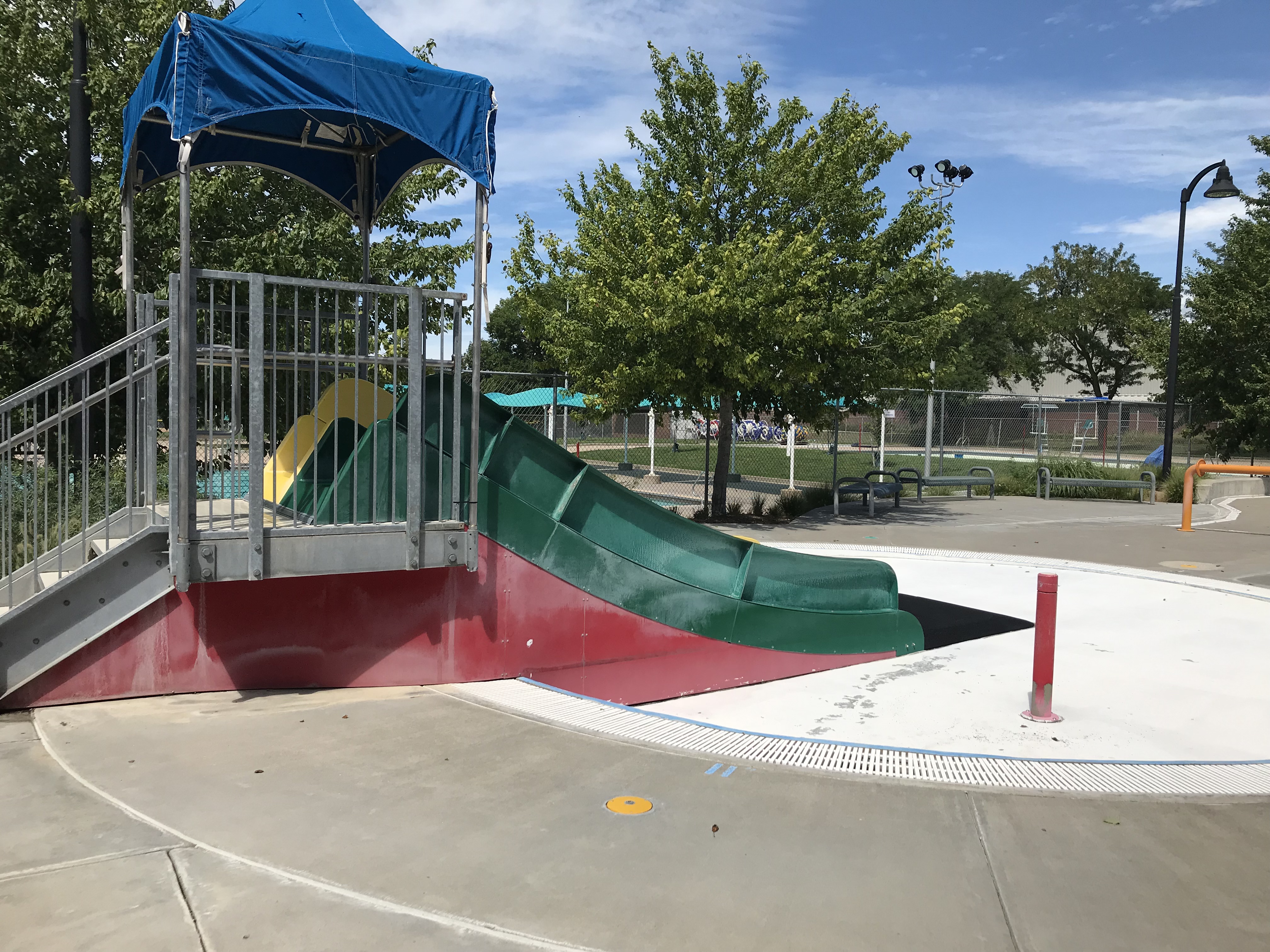 Official view of the spray park area at Woods Pool.